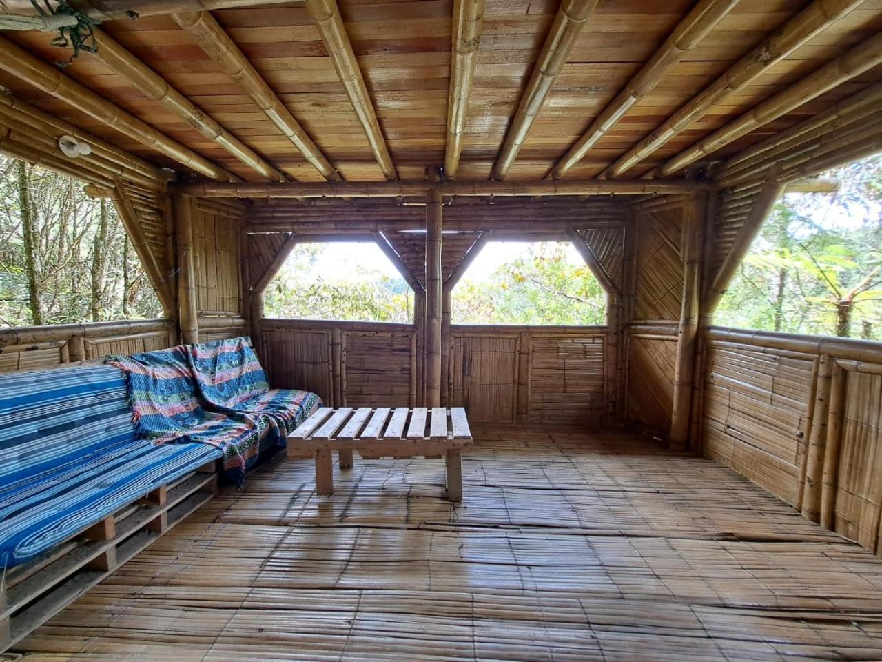 Adriana's Bambu-Lodge Guatape Bagian luar foto