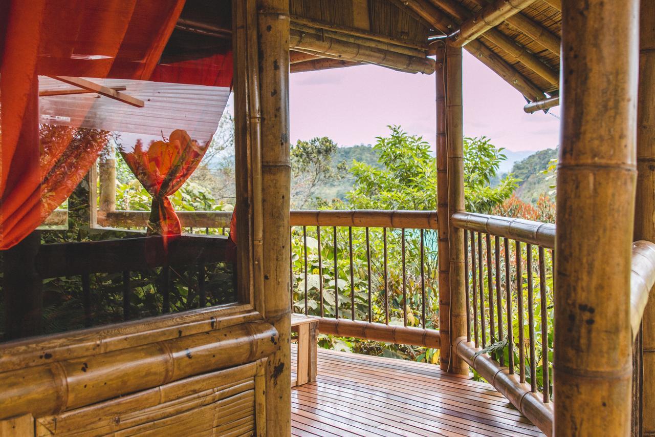 Adriana's Bambu-Lodge Guatape Bagian luar foto