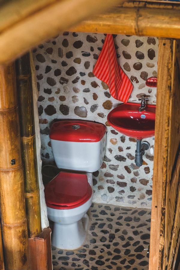Adriana's Bambu-Lodge Guatape Bagian luar foto