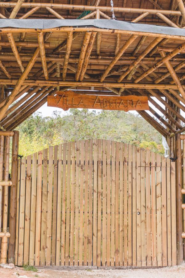 Adriana's Bambu-Lodge Guatape Bagian luar foto